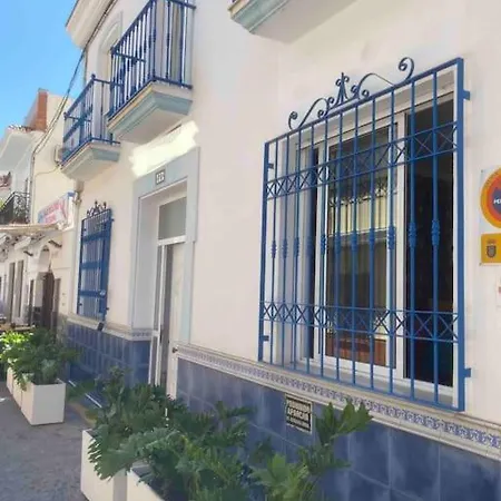 Picasso - Spacious In Old Town Nerja