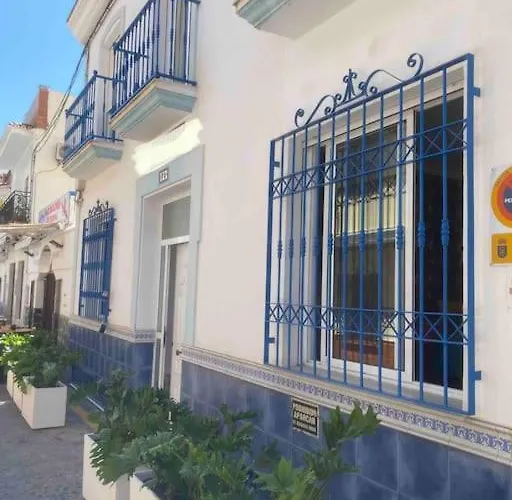 Picasso - Spacious In Old Town Nerja